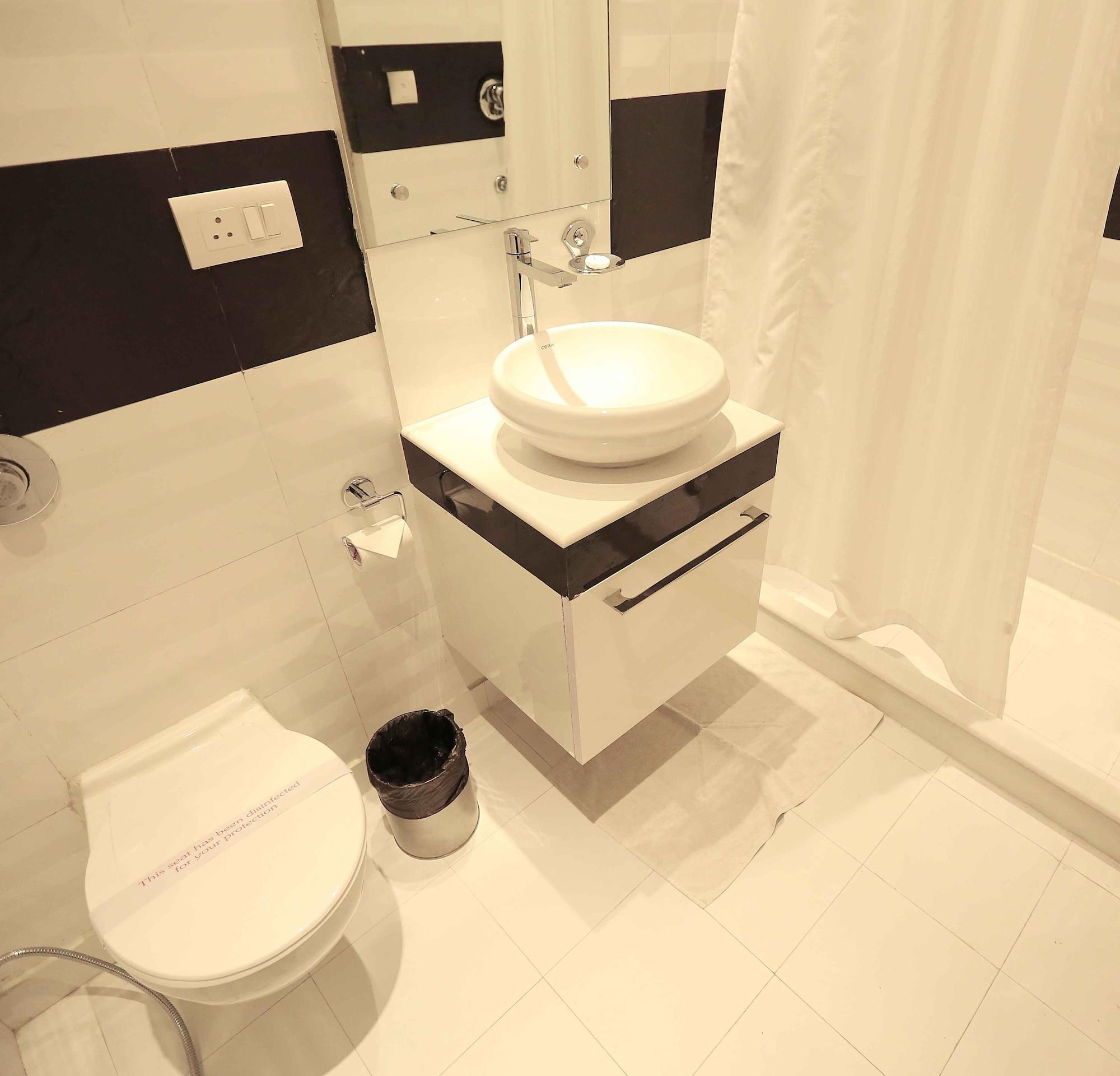 Hotel Shanti Palace West Patel Nagar Yeni Delhi Dış mekan fotoğraf