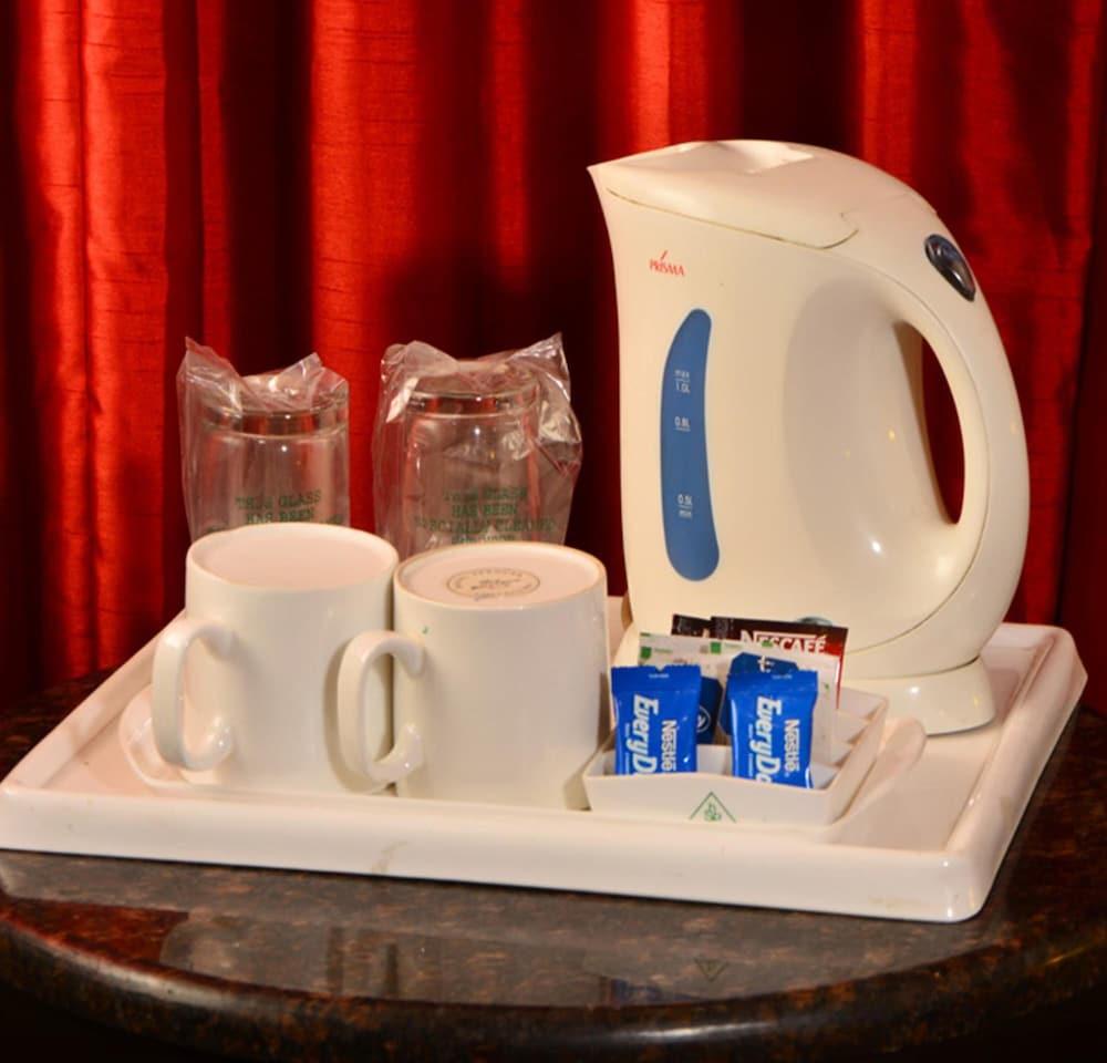 Hotel Shanti Palace West Patel Nagar Yeni Delhi Dış mekan fotoğraf