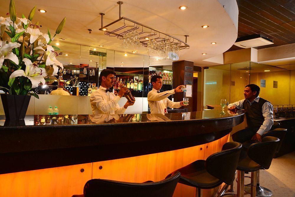 Hotel Shanti Palace West Patel Nagar Yeni Delhi Dış mekan fotoğraf